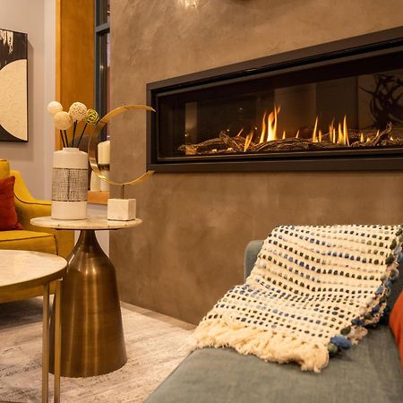 Alpenglow Lodge Queen Boho Studio By Mva Whistler Zewnętrze zdjęcie
