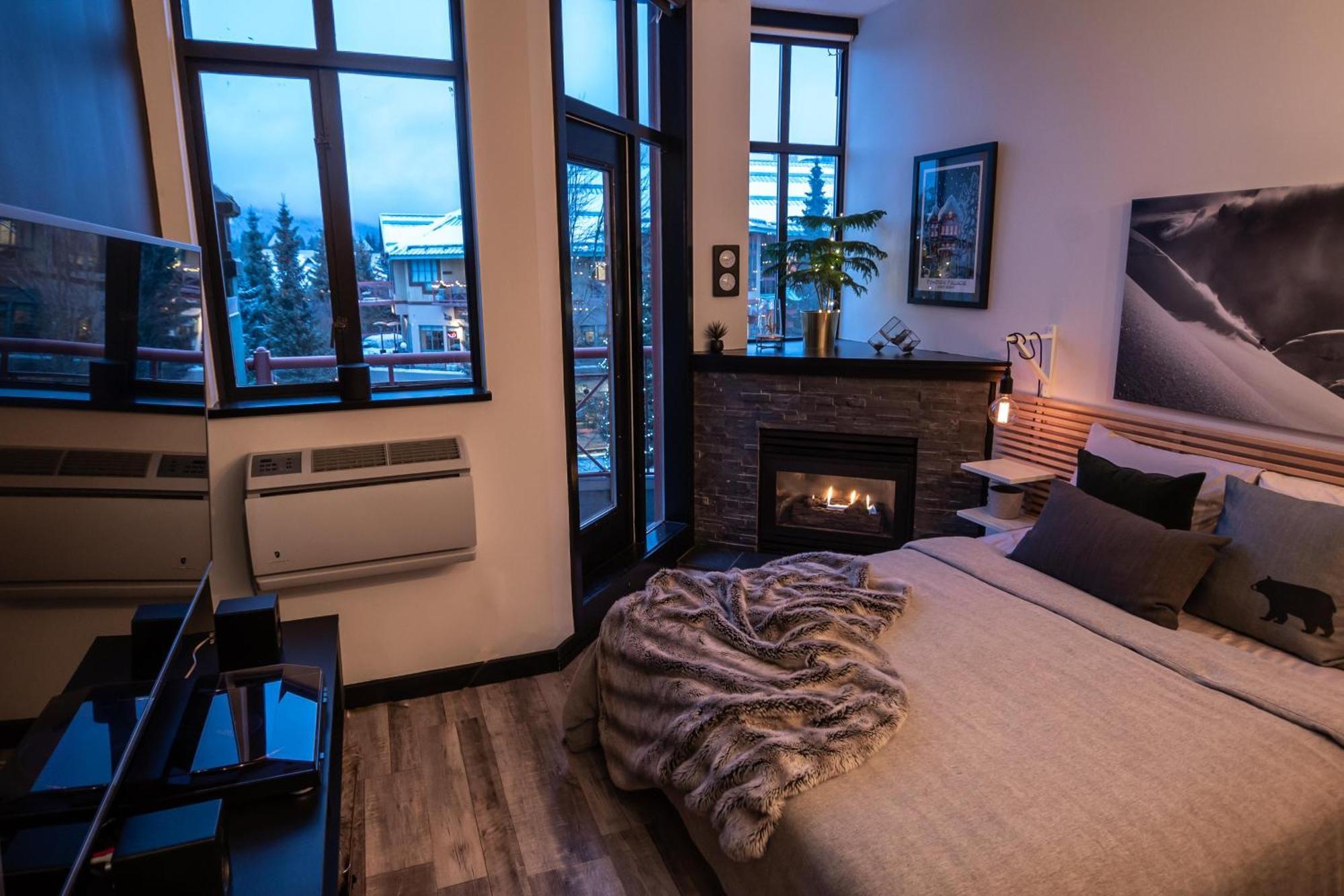Alpenglow Lodge Queen Boho Studio By Mva Whistler Zewnętrze zdjęcie