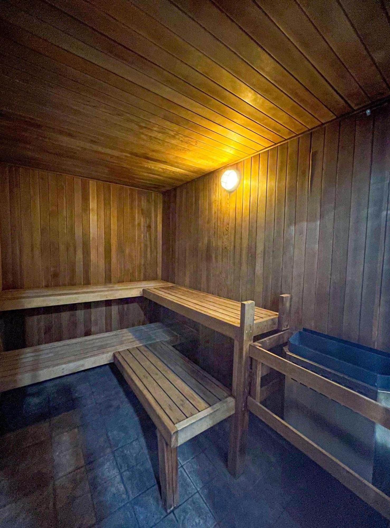 Alpenglow Lodge Queen Boho Studio By Mva Whistler Zewnętrze zdjęcie